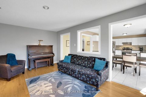 Photo 19 at 24 Timber Valley Avenue, Oak Ridges, Richmond Hill