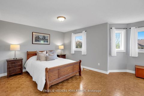 Photo 24 at 24 Timber Valley Avenue, Oak Ridges, Richmond Hill