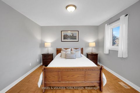 Photo 25 at 24 Timber Valley Avenue, Oak Ridges, Richmond Hill