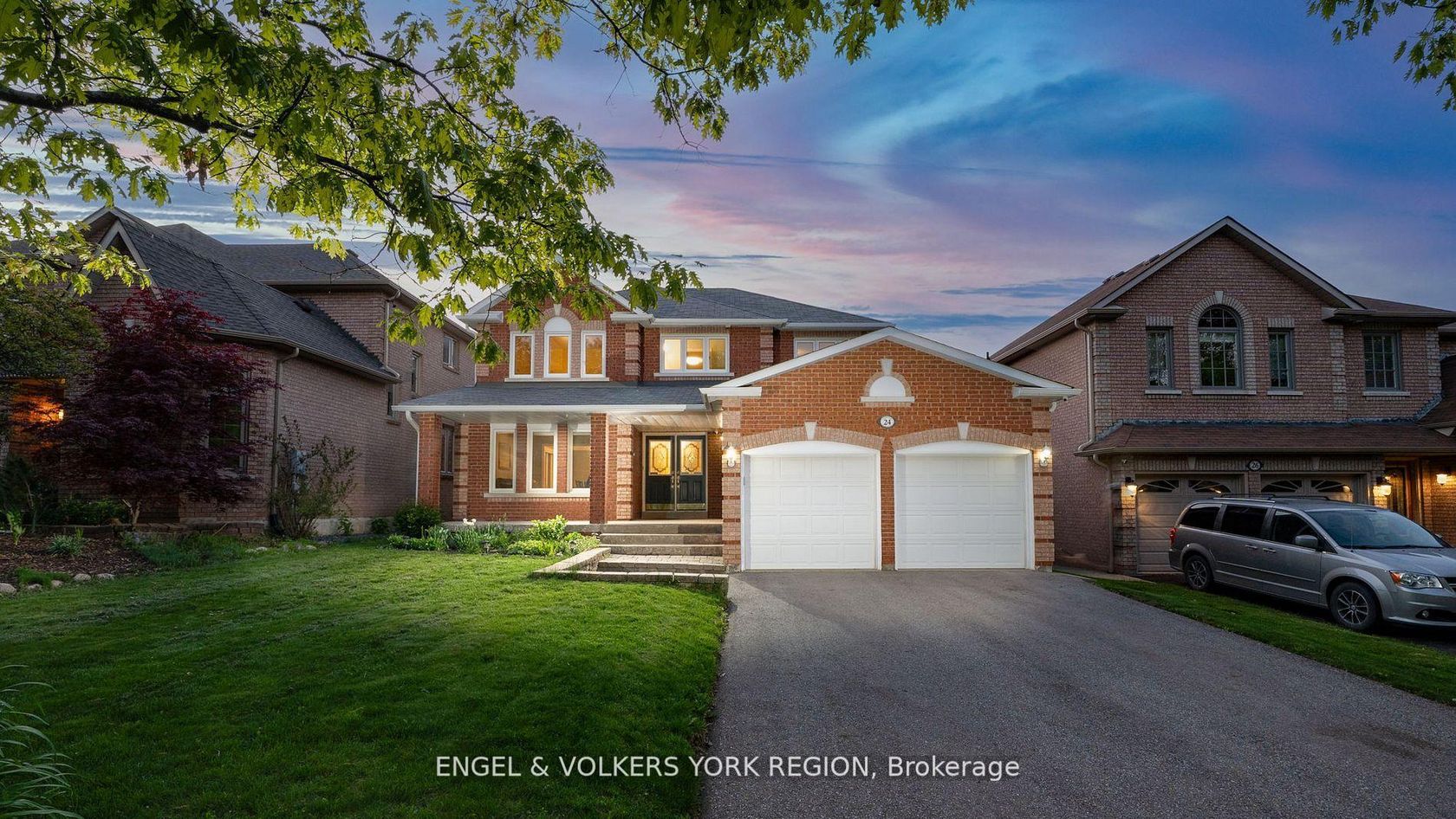 24 Timber Valley Avenue, Oak Ridges, Richmond Hill 