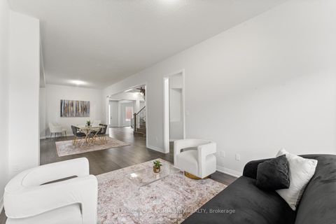 Photo 8 at 1583 Stovell Crescent, Lefroy, Innisfil