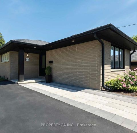 Photo 4 at 33 Moorecroft Crescent, Ionview, Toronto