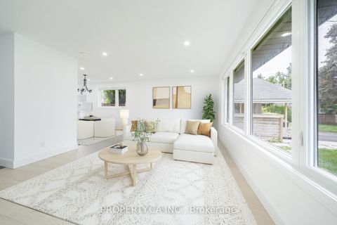 Photo 8 at 33 Moorecroft Crescent, Ionview, Toronto
