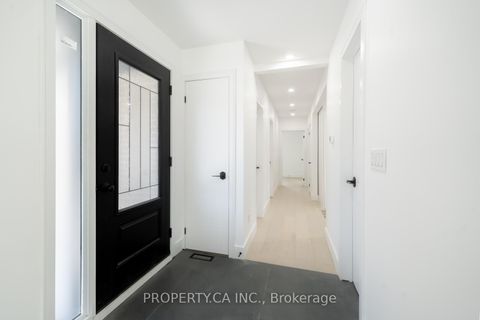 Photo 16 at 33 Moorecroft Crescent, Ionview, Toronto