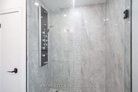 Photo 18 at 33 Moorecroft Crescent, Ionview, Toronto