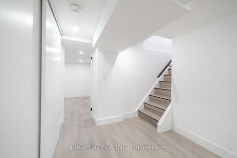 Photo 24 at 33 Moorecroft Crescent, Ionview, Toronto