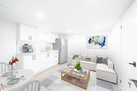 Photo 33 at 33 Moorecroft Crescent, Ionview, Toronto