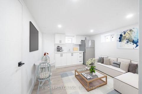 Photo 34 at 33 Moorecroft Crescent, Ionview, Toronto