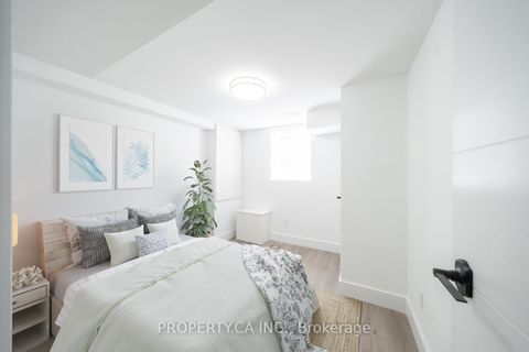 Photo 38 at 33 Moorecroft Crescent, Ionview, Toronto