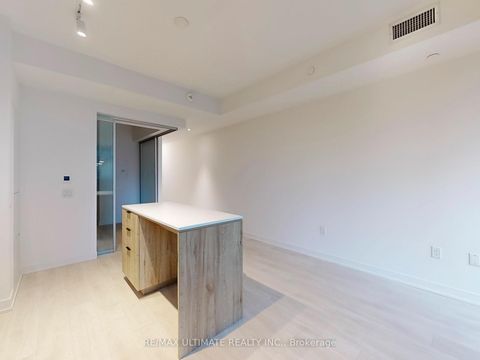 Photo 6 at 207 - 117 Broadway Avenue, Mount Pleasant West, Toronto