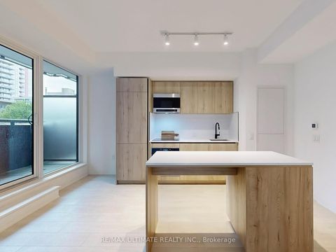 Photo 10 at 207 - 117 Broadway Avenue, Mount Pleasant West, Toronto