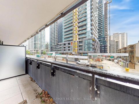 Photo 13 at 207 - 117 Broadway Avenue, Mount Pleasant West, Toronto