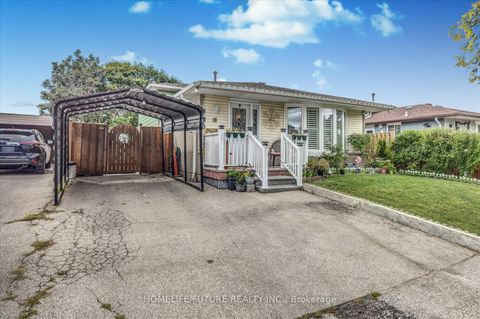 Photo 7 at 18 Hutcherson Square, Malvern, Toronto