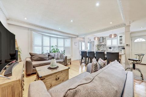 Photo 16 at 18 Hutcherson Square, Malvern, Toronto