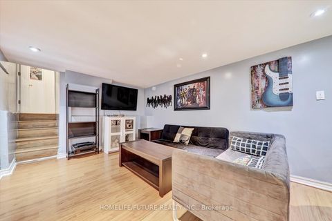 Photo 33 at 18 Hutcherson Square, Malvern, Toronto