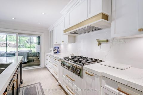 Photo 18 at 82 Burton Grove, King City, King