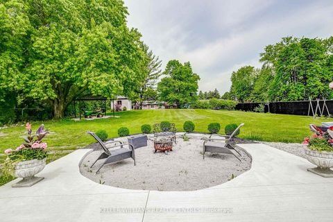 Photo 42 at 82 Burton Grove, King City, King