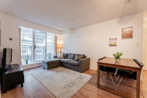 Photo 9 at 211 - 188 Redpath Avenue, Mount Pleasant West, Toronto