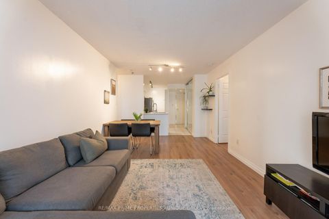 Photo 13 at 211 - 188 Redpath Avenue, Mount Pleasant West, Toronto