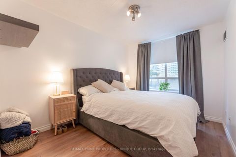 Photo 15 at 211 - 188 Redpath Avenue, Mount Pleasant West, Toronto