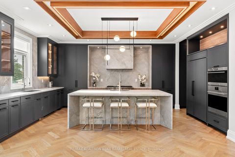 Photo 13 at 17 Waring Court, Willowdale East, Toronto