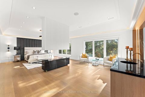 Photo 21 at 17 Waring Court, Willowdale East, Toronto