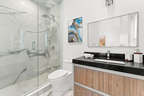 Photo 29 at 17 Waring Court, Willowdale East, Toronto
