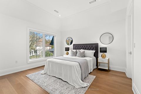 Photo 30 at 17 Waring Court, Willowdale East, Toronto