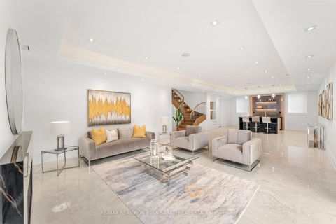 Photo 31 at 17 Waring Court, Willowdale East, Toronto