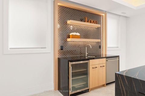 Photo 34 at 17 Waring Court, Willowdale East, Toronto
