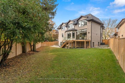 Photo 40 at 17 Waring Court, Willowdale East, Toronto