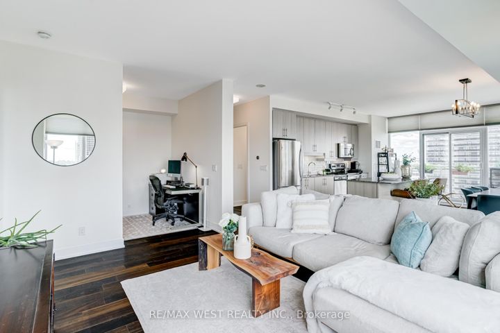 Photo 4 at 1308 - 68 Merton Street, Mount Pleasant West, Toronto