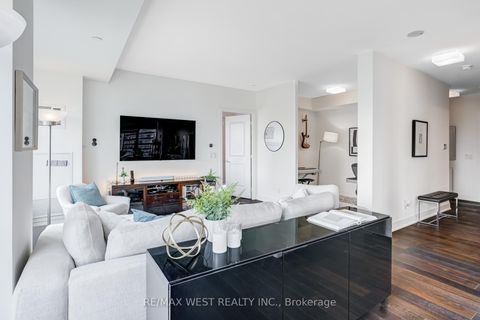 Photo 3 at 1308 - 68 Merton Street, Mount Pleasant West, Toronto