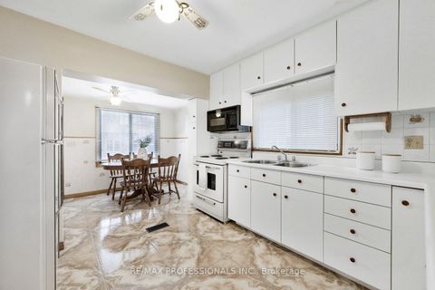 Photo 7 at 1197 Dufferin Street, Junction, Toronto