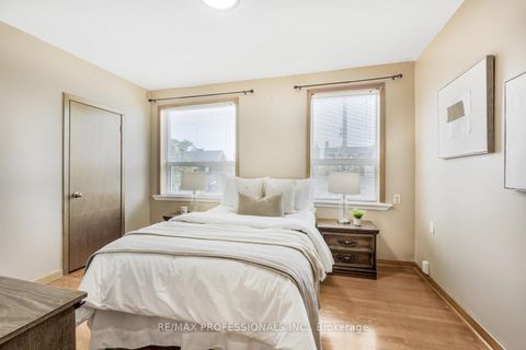 Photo 12 at 1197 Dufferin Street, Junction, Toronto