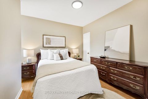 Photo 15 at 1197 Dufferin Street, Junction, Toronto