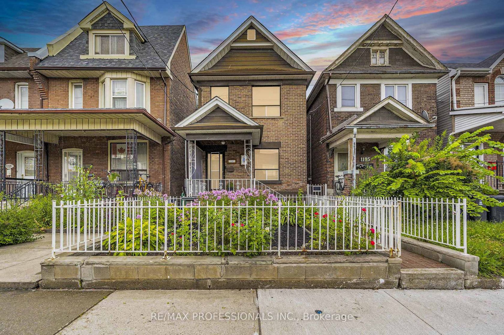 1197 Dufferin Street, Junction, Toronto 