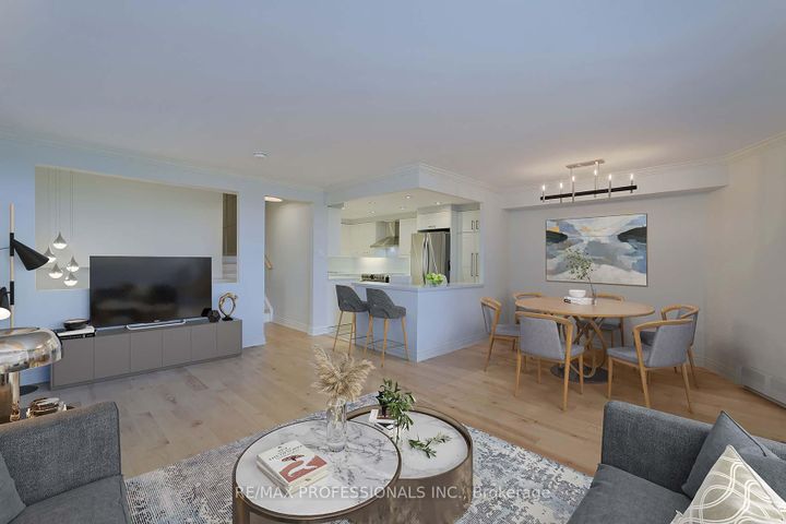 Photo 6 at E8 - 284 Mill Road, Markland Wood, Toronto