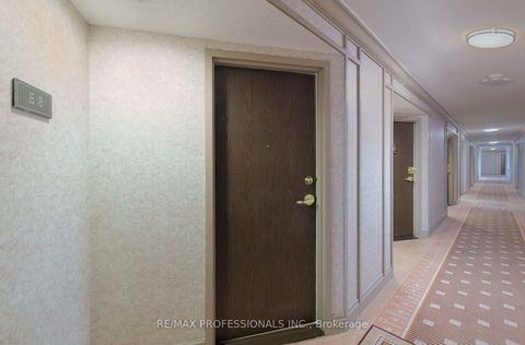 Photo 3 at E8 - 284 Mill Road, Markland Wood, Toronto