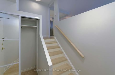 Photo 5 at E8 - 284 Mill Road, Markland Wood, Toronto