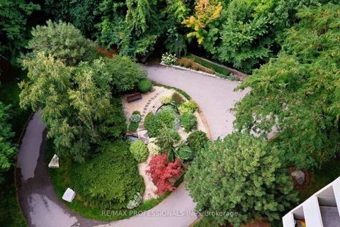 Photo 12 at E8 - 284 Mill Road, Markland Wood, Toronto