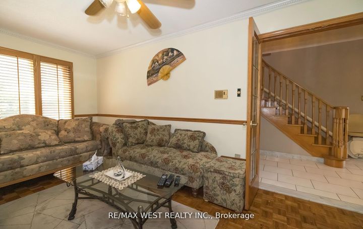 Photo 10 at 52 Amantine Crescent, Fletcher's Creek South, Brampton
