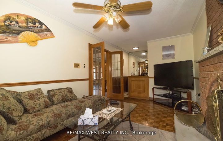 Photo 11 at 52 Amantine Crescent, Fletcher's Creek South, Brampton