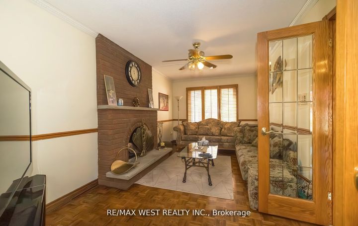Photo 12 at 52 Amantine Crescent, Fletcher's Creek South, Brampton