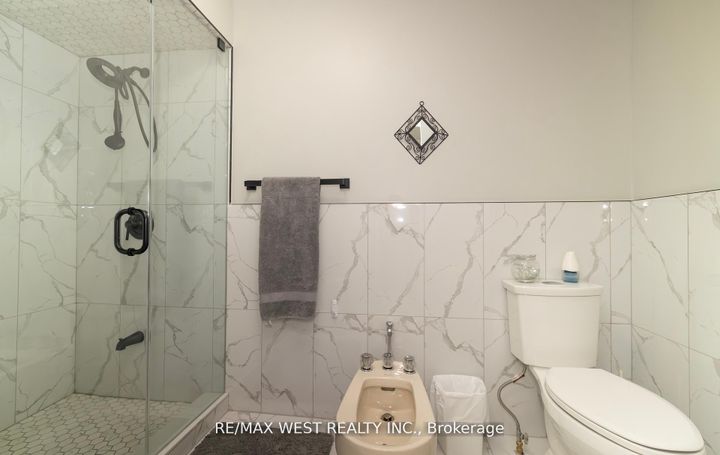 Photo 25 at 52 Amantine Crescent, Fletcher's Creek South, Brampton