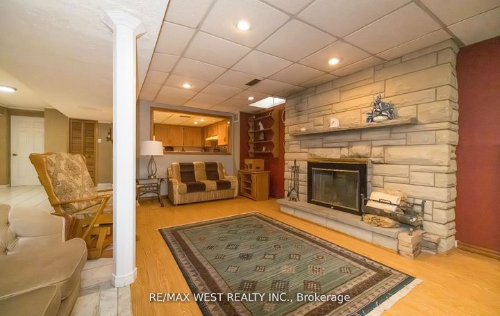 Photo 31 at 52 Amantine Crescent, Fletcher's Creek South, Brampton