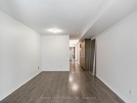 Photo 5 at 707 - 763 Bay Street, Bay Street Corridor, Toronto