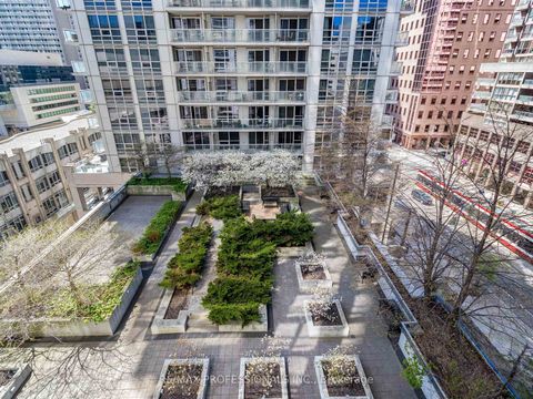 Photo 9 at 707 - 763 Bay Street, Bay Street Corridor, Toronto