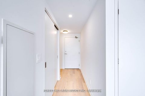 Photo 3 at 401 - 2720 Dundas Street W, Junction Area, Toronto