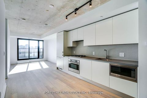 Photo 7 at 401 - 2720 Dundas Street W, Junction Area, Toronto